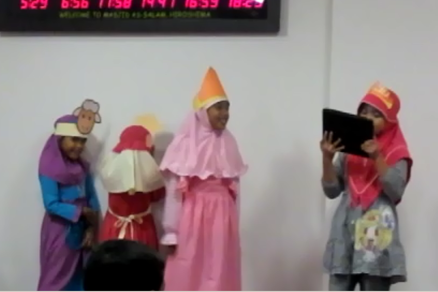 Pengajian Keluarga Edisi November 2013 (Pengalaman Haji dari Jepang) dan Suksesi Kepengurusan KMIH